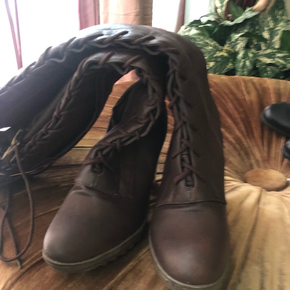 Winter boot - Picture 2 of 5